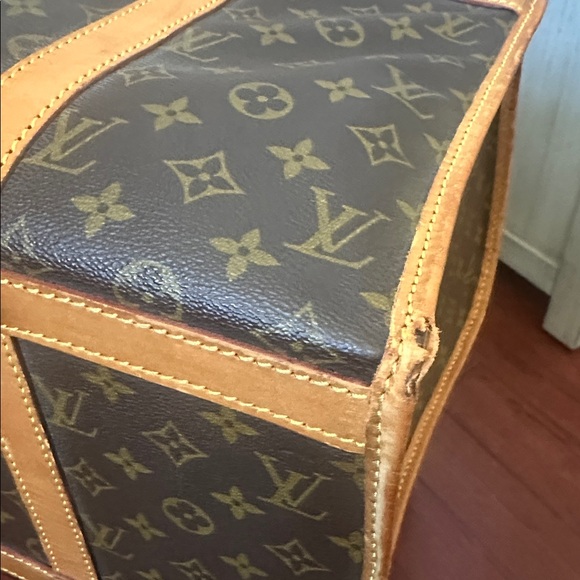 Vintage (1982) Louis Vuitton Brown and Tan Monogram Travel Bag - Picture 12 of 16